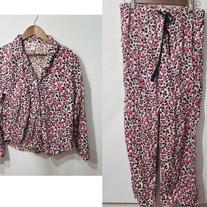 Victoria's Secret Pink and Black Leopard Heart Pajama Set Size M
